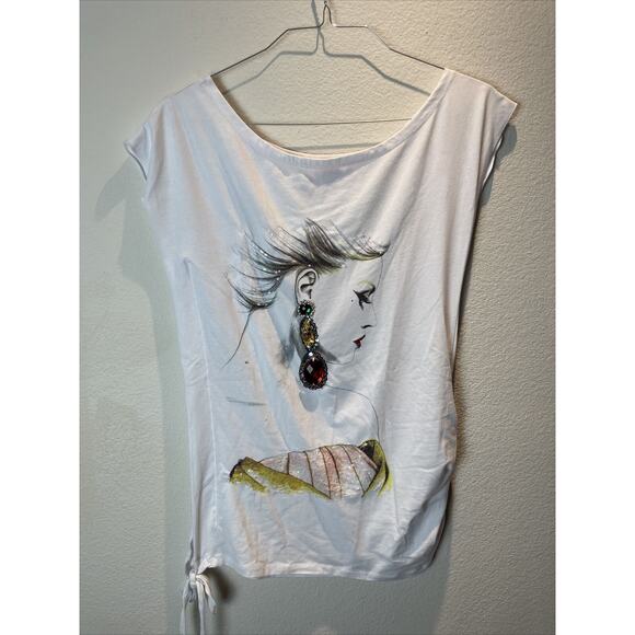 Luv 2 Luv, White Sleeveless Tee, Embellished, Small - Picture 1 of 5